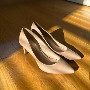 Kelly and Katie NUDE HEEL👠👠